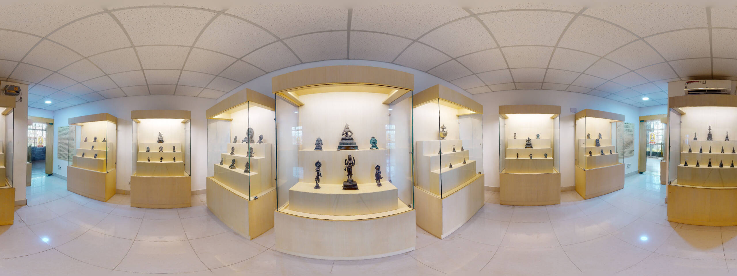 360 degree view of Bronze gallery, Odisha State Museum